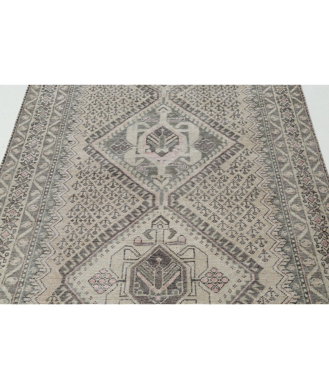 Vintage 4'10'' X 9'9'' Hand-Knotted Wool Rug 4'10'' x 9'9'' (145 X 293) / Ivory / Grey