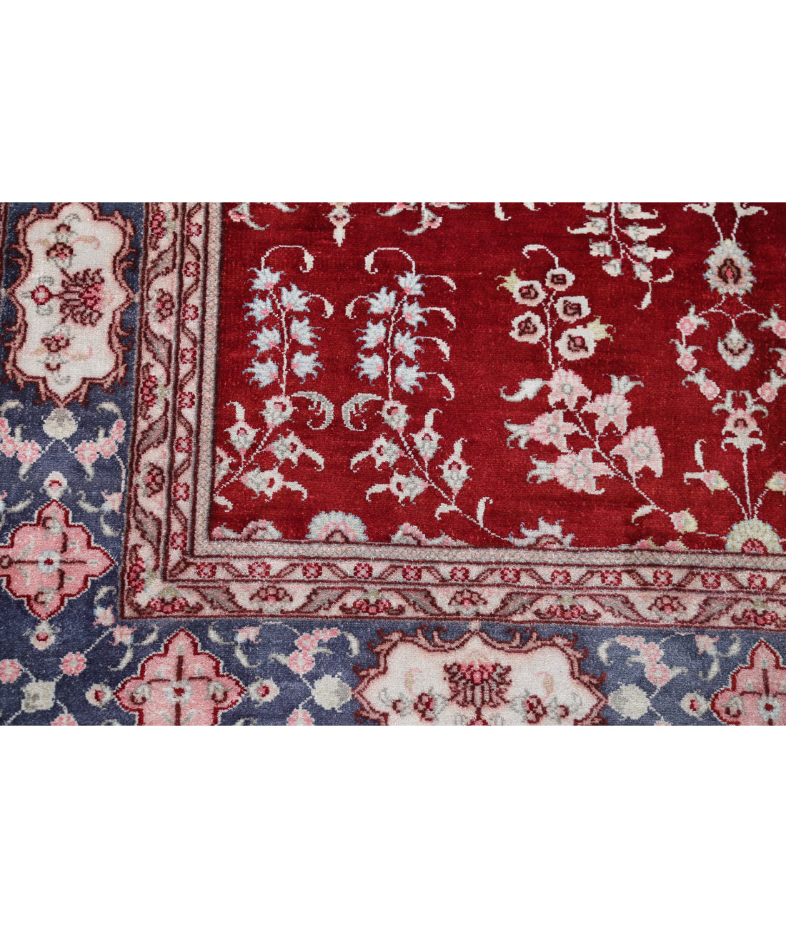 Hereke 5'0'' X 7'9'' Hand-Knotted Art Silk Rug 5'0'' x 7'9'' (150 X 233) / Red / Grey