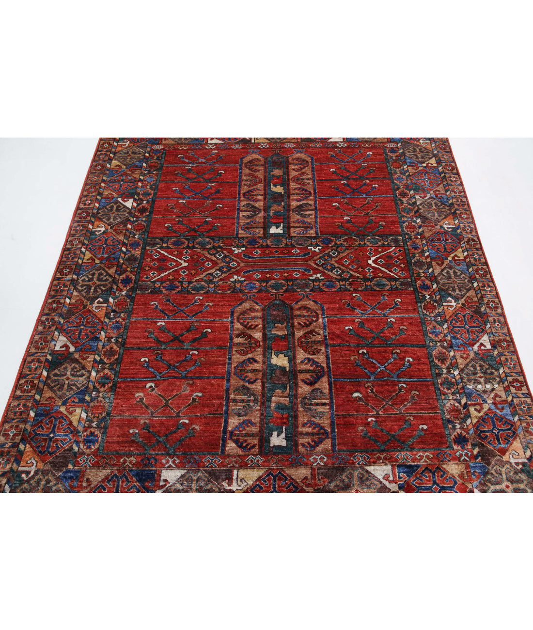 Humna 5'5'' X 6'8'' Hand-Knotted Wool Rug 5'5'' x 6'8'' (163 X 200) / Red / Blue