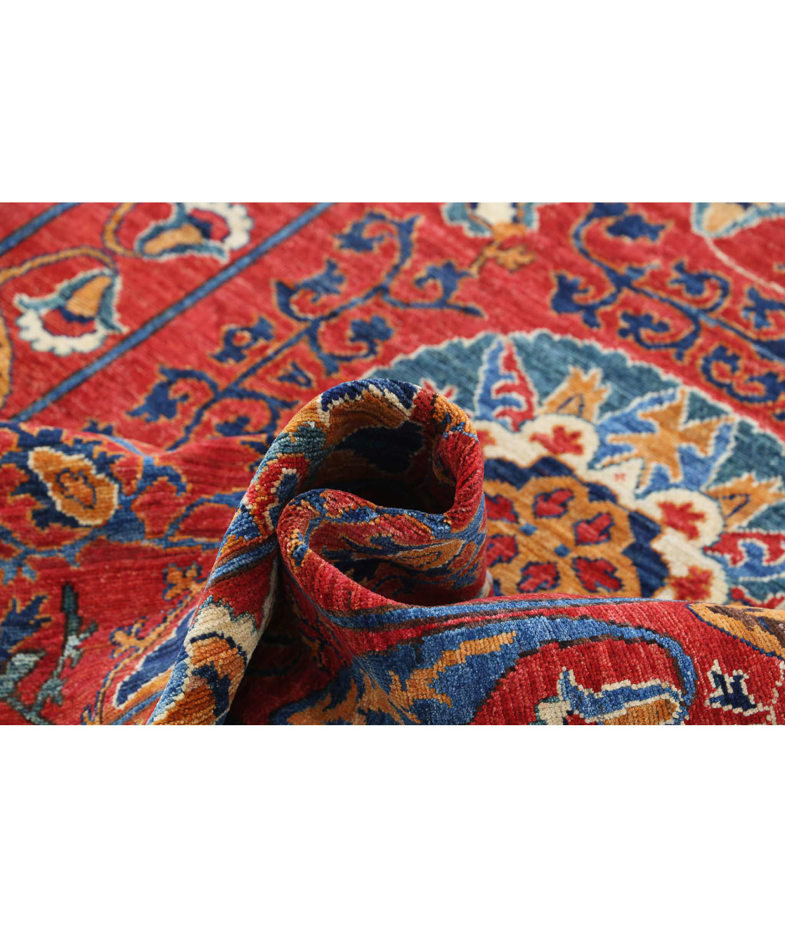 Humna 3'11'' X 6'3'' Hand-Knotted Wool Rug 3'11'' x 6'3'' (118 X 188) / Red / Blue