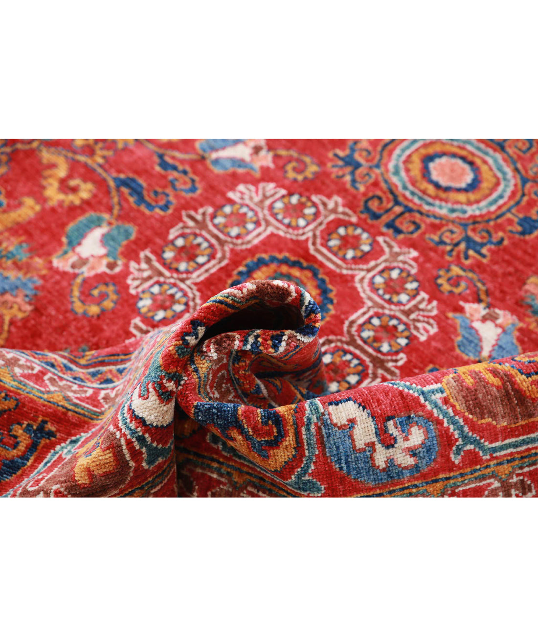 Humna 5'2'' X 6'11'' Hand-Knotted Wool Rug 5'2'' x 6'11'' (155 X 208) / Red / Gold