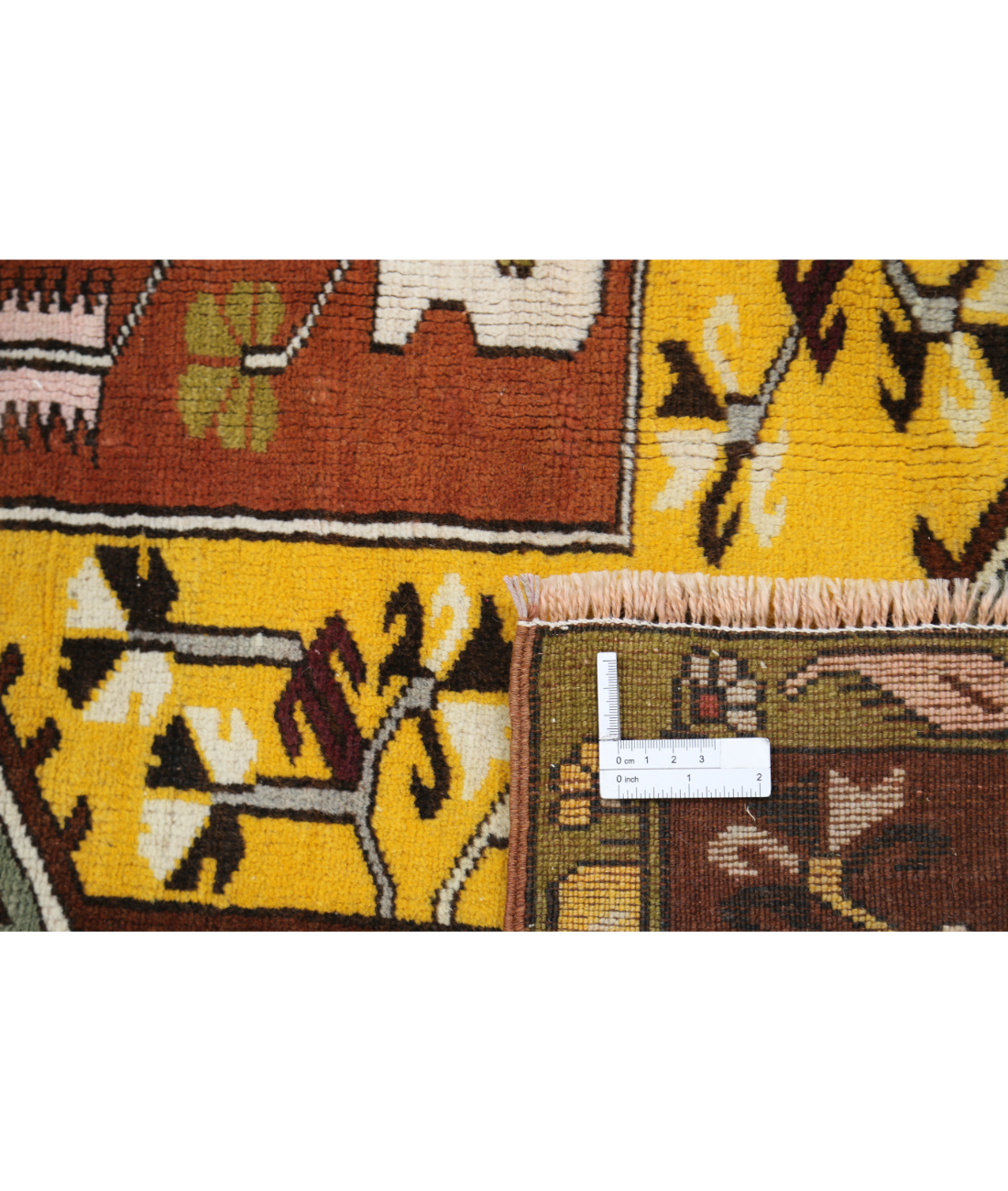 Kars 3' 10" X 6' 6" Hand-Knotted Wool Rug 3' 10" X 6' 6" (117 X 198) / Gold / Ivory