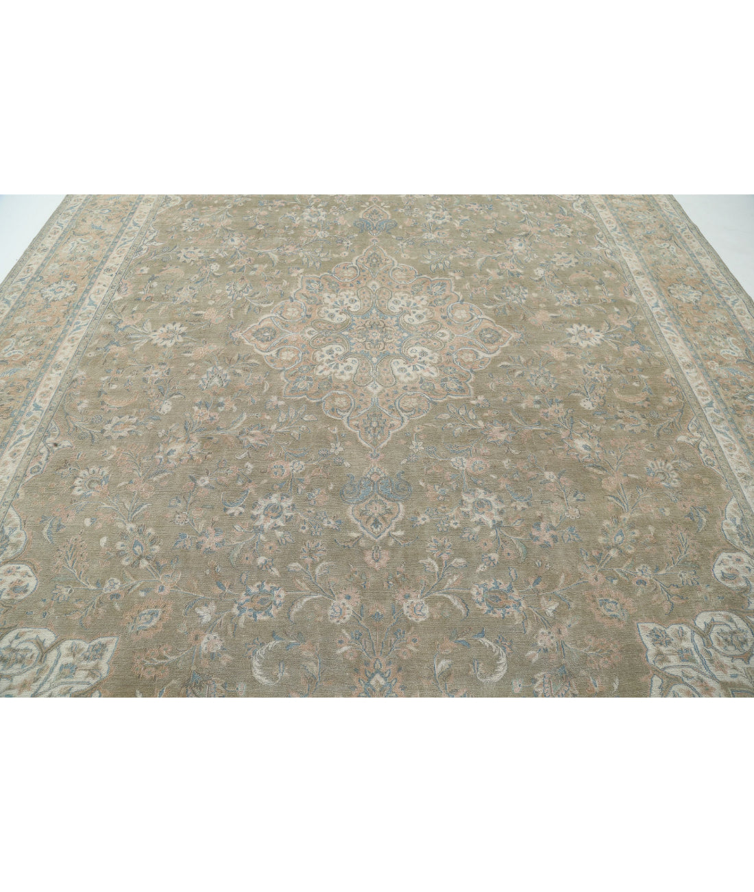 Sarouk 10'6'' X 12'10'' Hand-Knotted Wool Rug 10'6'' x 12'10'' (315 X 385) / Green / Peach