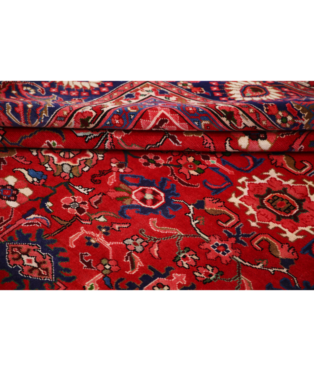 Mahal 10'2'' X 12'8'' Hand-Knotted Wool Rug 10'2'' x 12'8'' (305 X 380) / Red / Blue