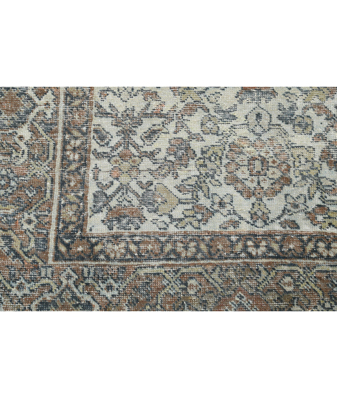 Mahal 7'0'' X 10'5'' Hand-Knotted Wool Rug 7'0'' x 10'5'' (210 X 313) / Ivory / Rust