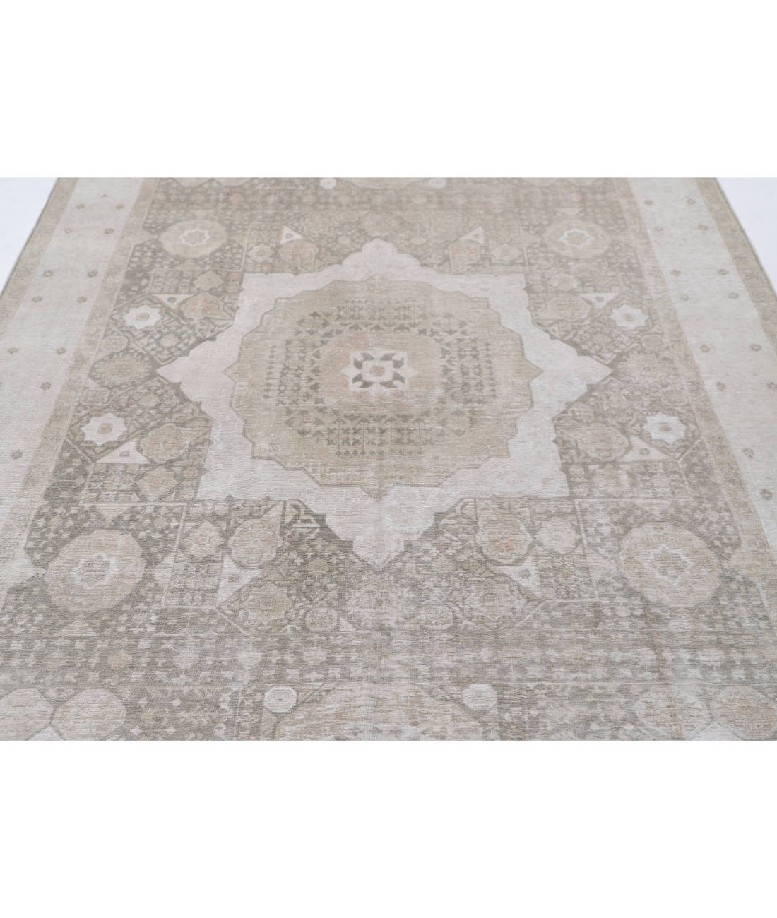 Hand Knotted Mamluk Wool Rug 6' 6" X 9' 6" 6' 6" X 9' 6" (198 X 290) / Green / Ivory