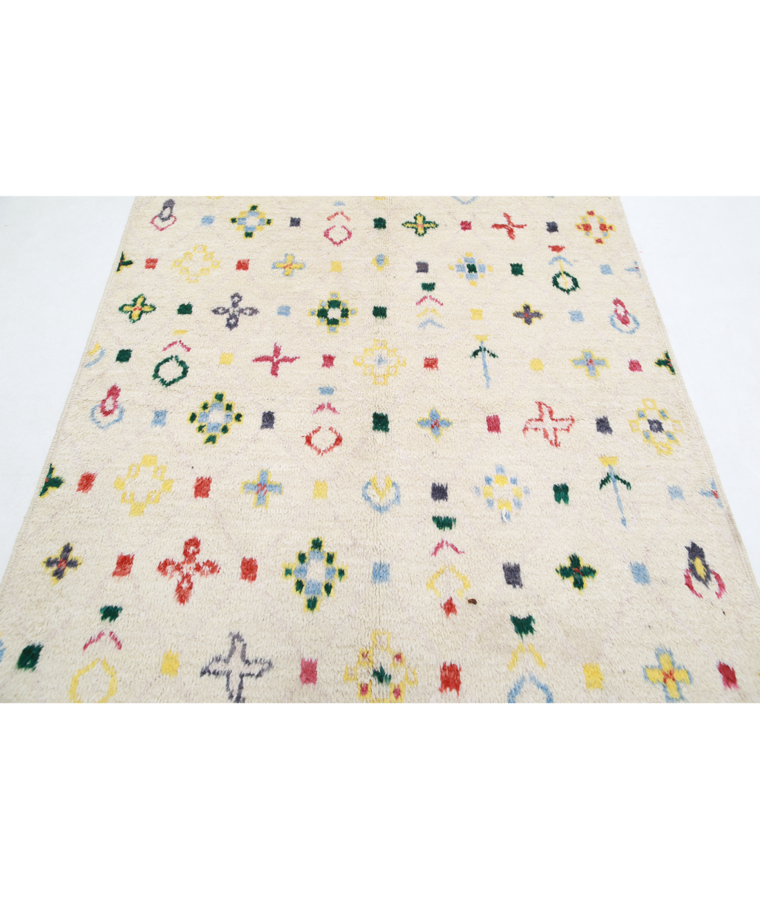 Moroccan 4'11'' X 7'8'' Hand-Knotted Wool Rug 4'11'' x 7'8'' (148 X 230) / Ivory / Blue