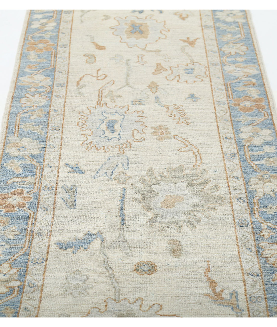 Oushak 2'9'' X 13'6'' Hand-Knotted Wool Rug 2'9'' x 13'6'' (83 X 405) / Ivory / Blue