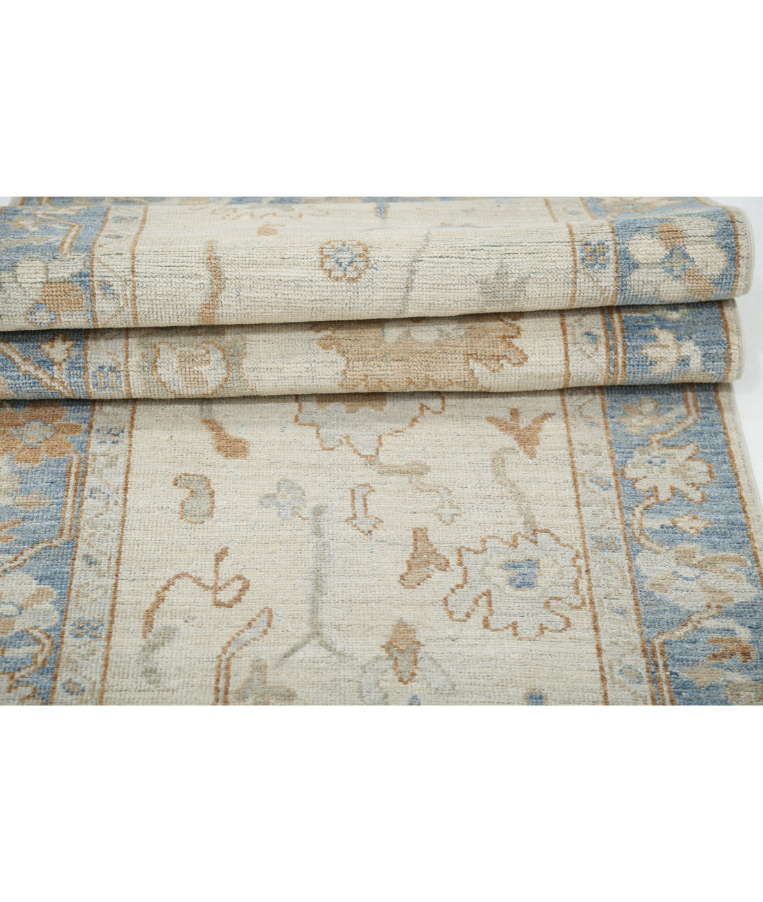 Oushak 2'9'' X 13'6'' Hand-Knotted Wool Rug 2'9'' x 13'6'' (83 X 405) / Ivory / Blue