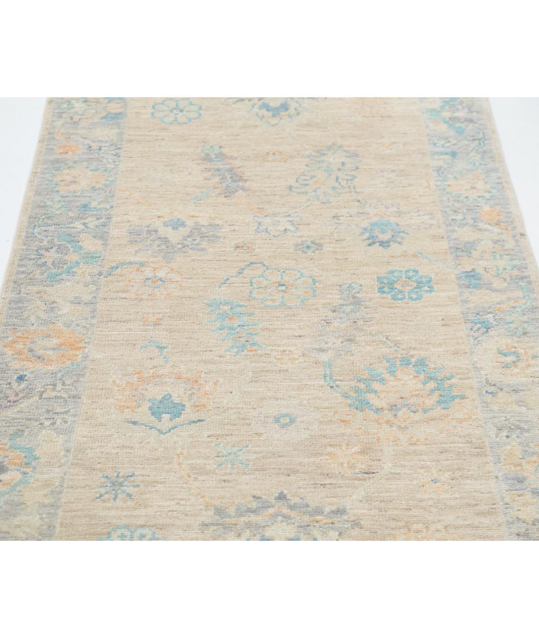 Oushak 3' 0" X 9' 7" Hand-Knotted Wool Rug 3' 0" X 9' 7" (91 X 292) / Taupe / Grey