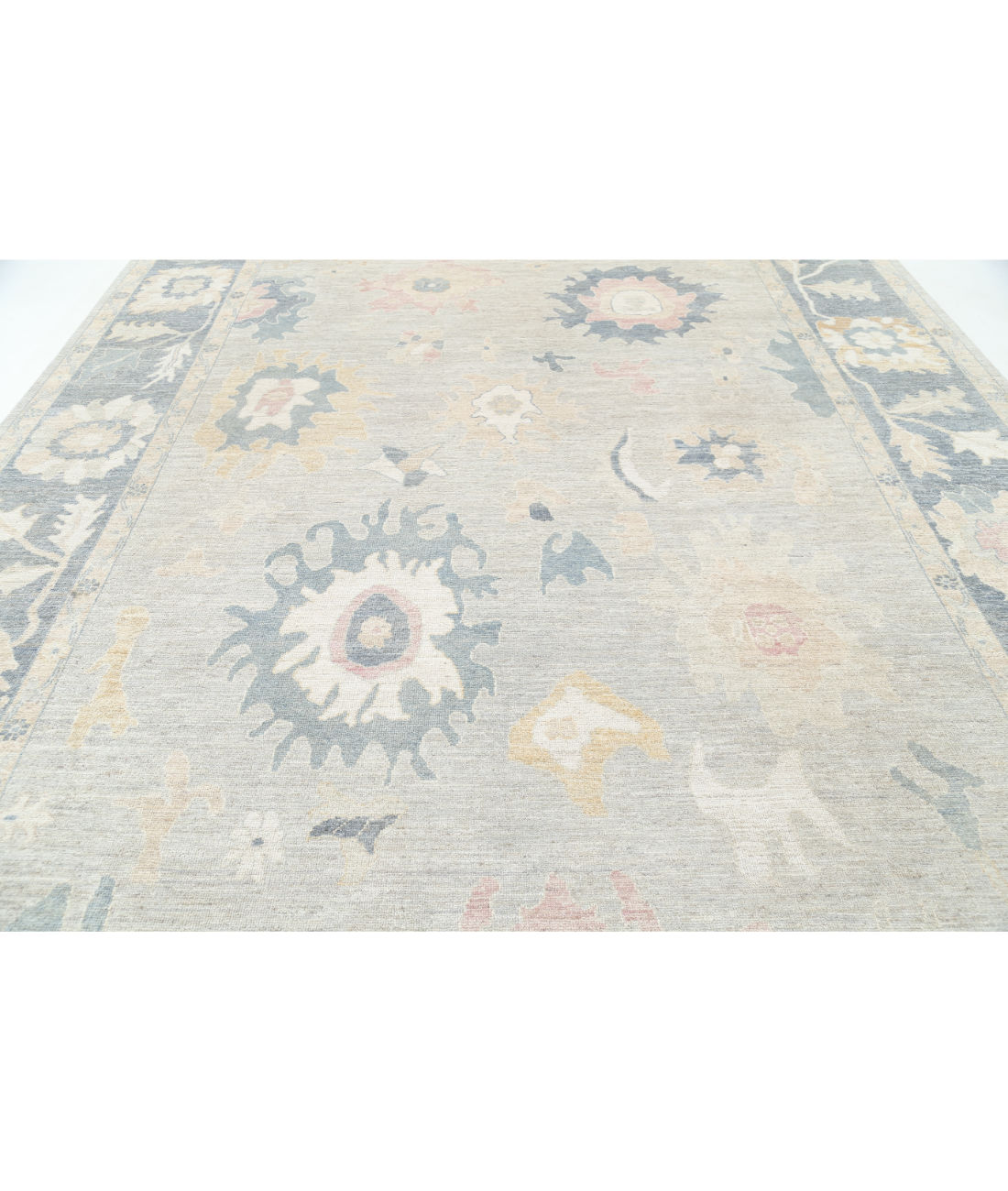 Oushak 10' 0" X 13' 7" Hand-Knotted Wool Rug 10' 0" X 13' 7" (305 X 414) / Silver / Grey