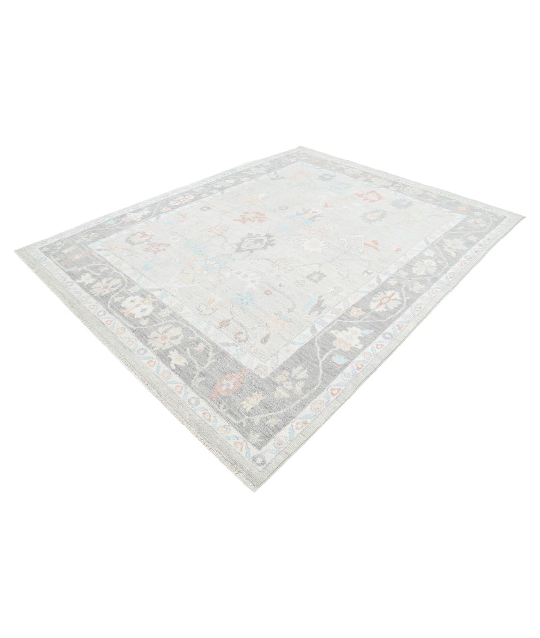 Oushak 7' 11" X 10' 0" Hand-Knotted Wool Rug 7' 11" X 10' 0" (241 X 305) / Silver / Grey