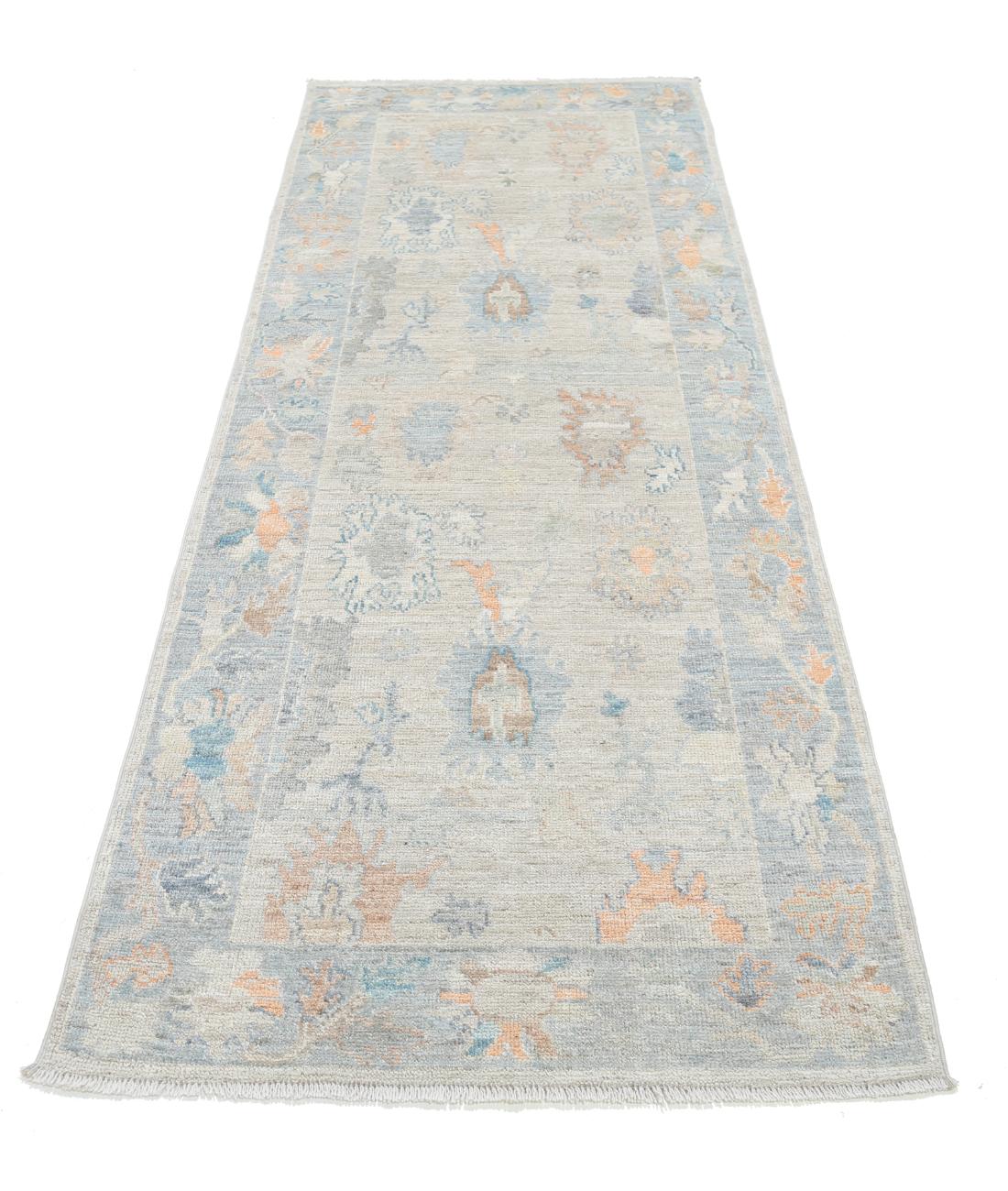 Oushak 3' 0" X 8' 4" Hand-Knotted Wool Rug 3' 0" X 8' 4" (91 X 254) / Taupe / Grey