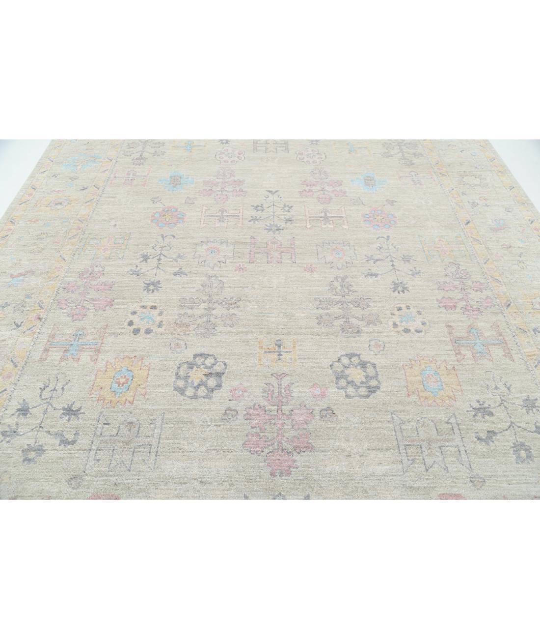 Oushak 9' 1" X 11' 10" Hand-Knotted Wool Rug 9' 1" X 11' 10" (277 X 361) / Silver / Grey