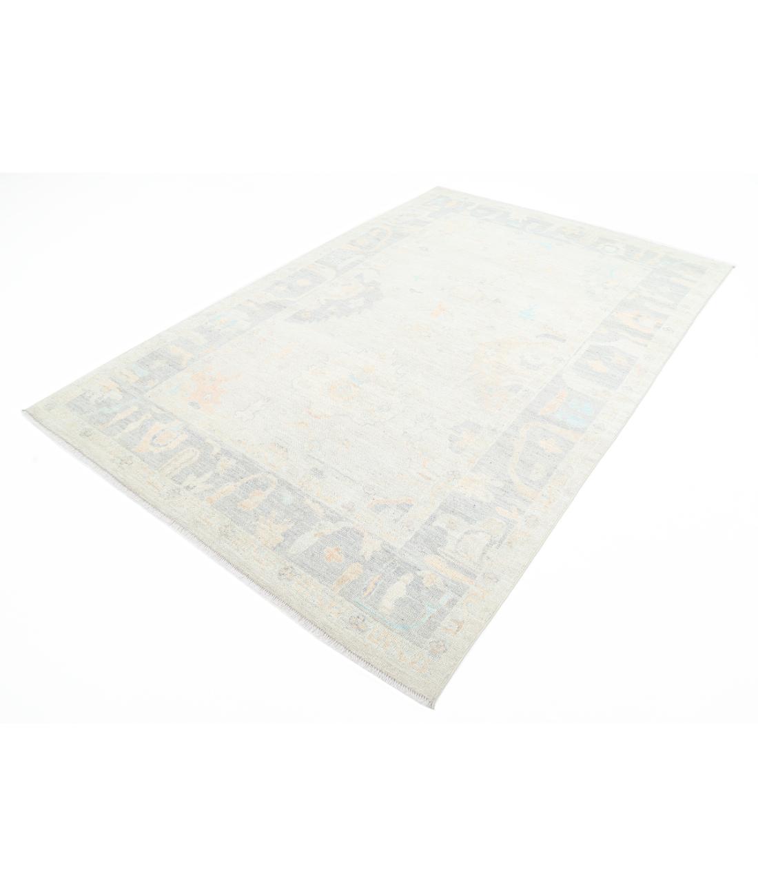 Oushak 6' 4" X 9' 6" Hand-Knotted Wool Rug 6' 4" X 9' 6" (193 X 290) / Silver / Grey