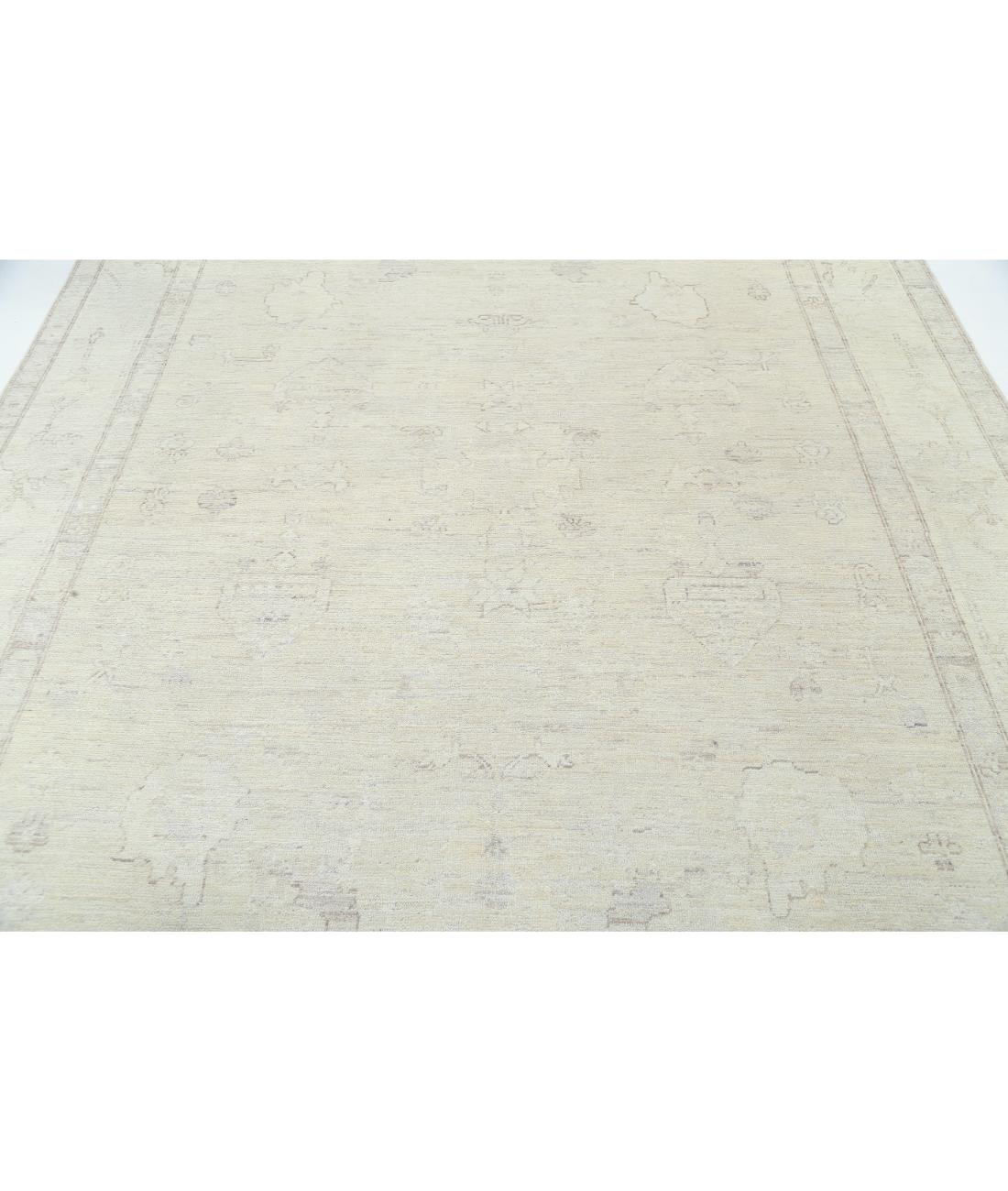 Oushak 7' 11" X 9' 3" Hand-Knotted Wool Rug 7' 11" X 9' 3" (241 X 282) / Taupe / Ivory