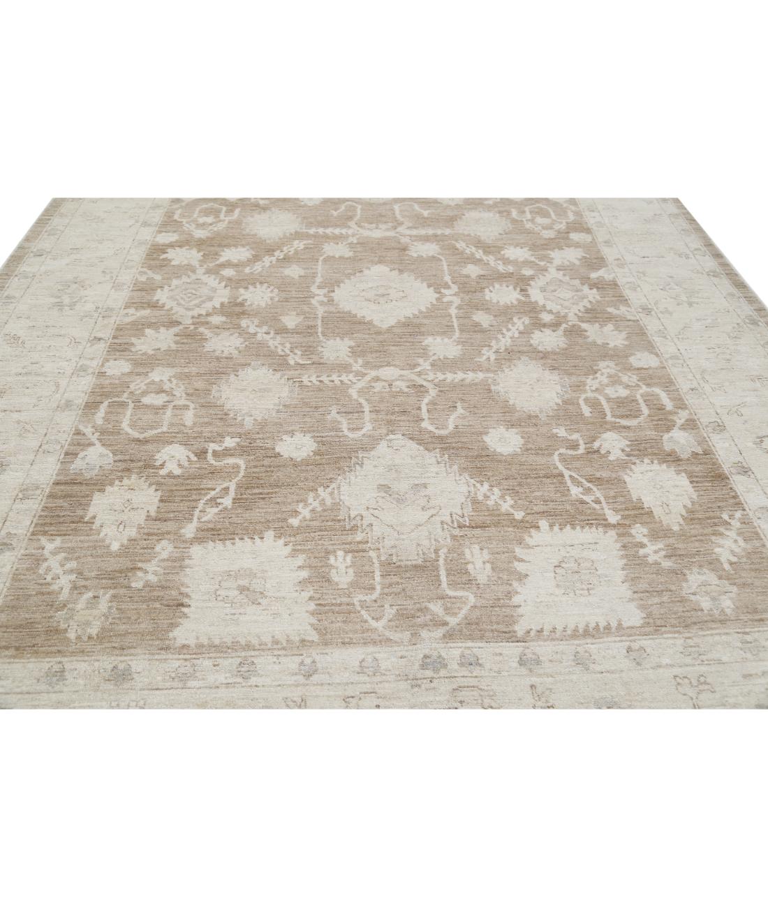 Oushak 9' 2" X 12' 10" Hand-Knotted Wool Rug 9' 2" X 12' 10" (279 X 391) / Taupe / Ivory