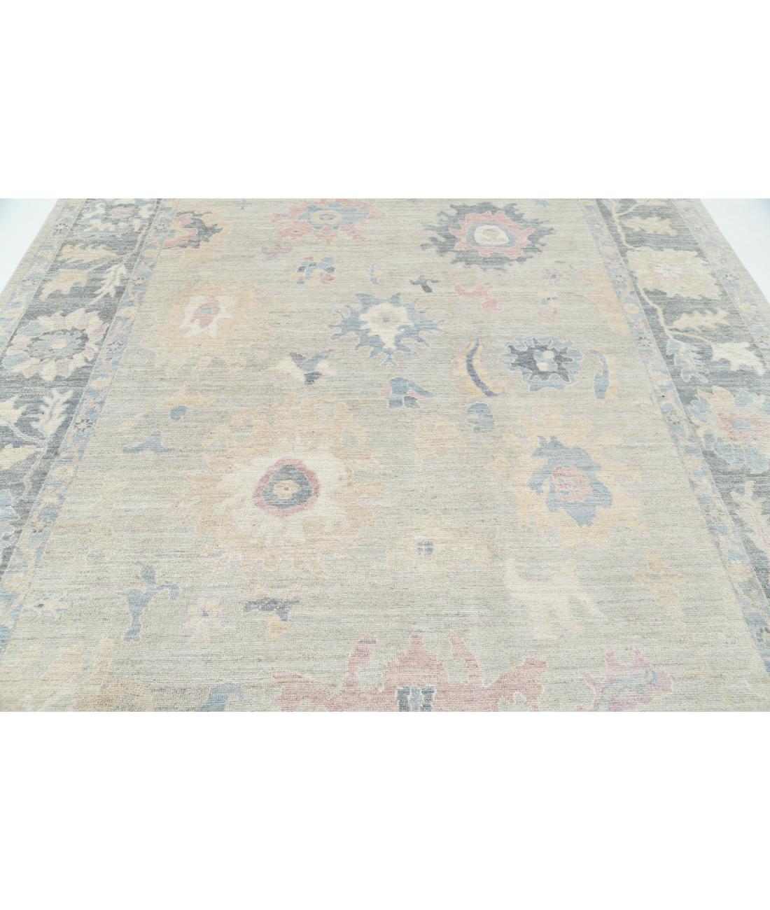 Oushak 8' 5" X 9' 11" Hand-Knotted Wool Rug 8' 5" X 9' 11" (257 X 302) / Silver / Grey