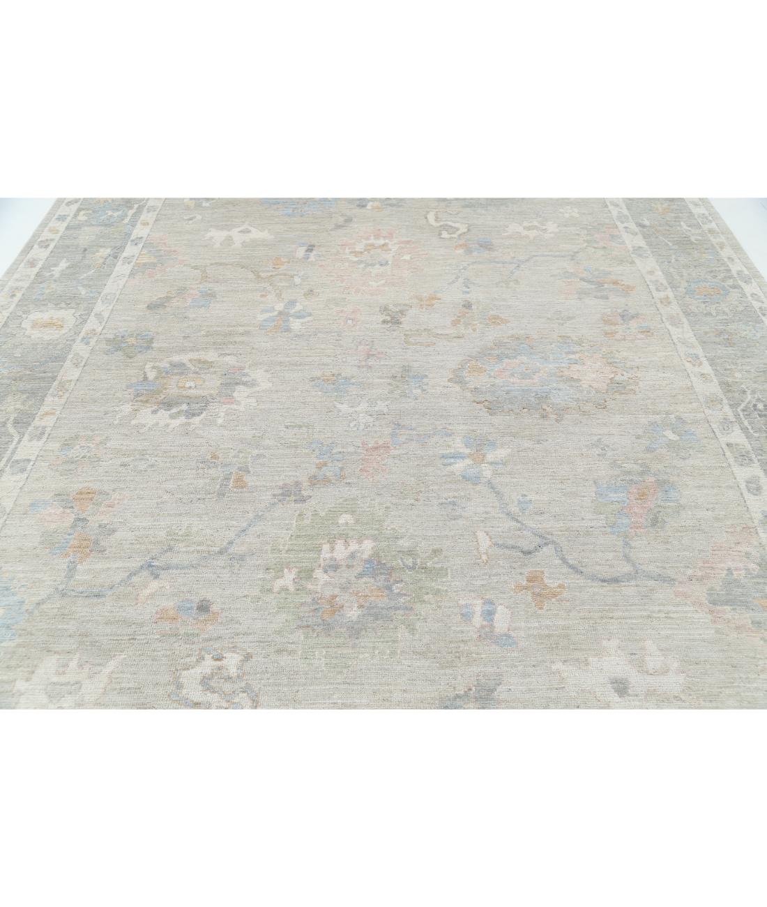 Oushak 9' 1" X 11' 9" Hand-Knotted Wool Rug 9' 1" X 11' 9" (277 X 358) / Silver / Grey