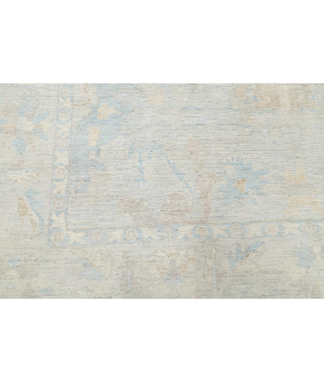 Oushak 9' 0" X 11' 9" Hand-Knotted Wool Rug 9' 0" X 11' 9" (274 X 358) / Silver / Taupe