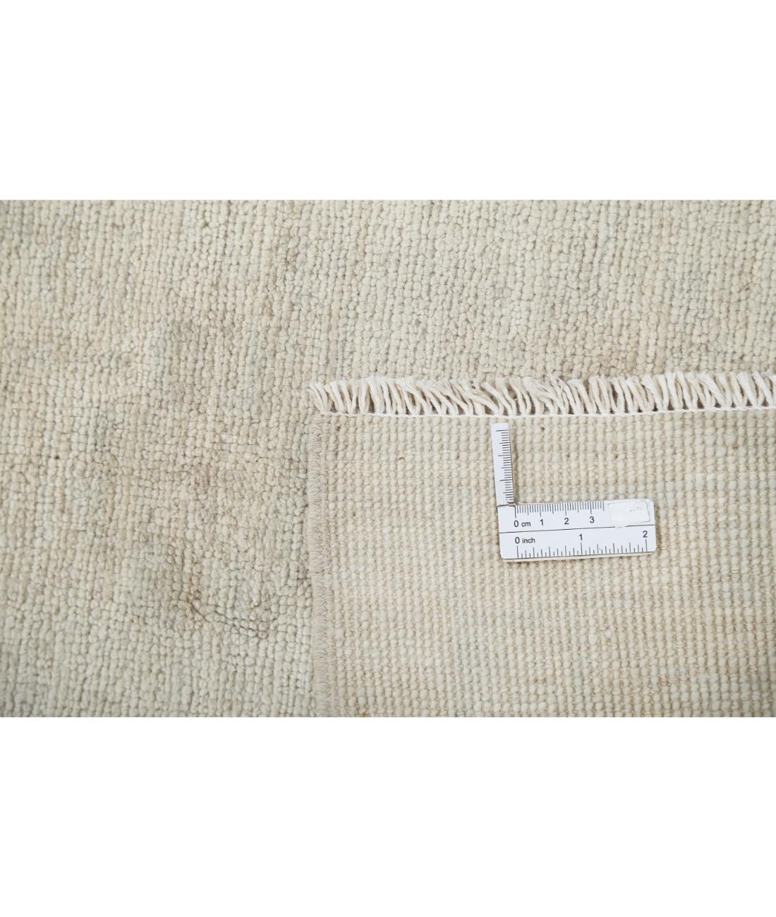 Oushak 8' 9" X 11' 9" Hand-Knotted Wool Rug 8' 9" X 11' 9" (267 X 358) / Ivory / Taupe