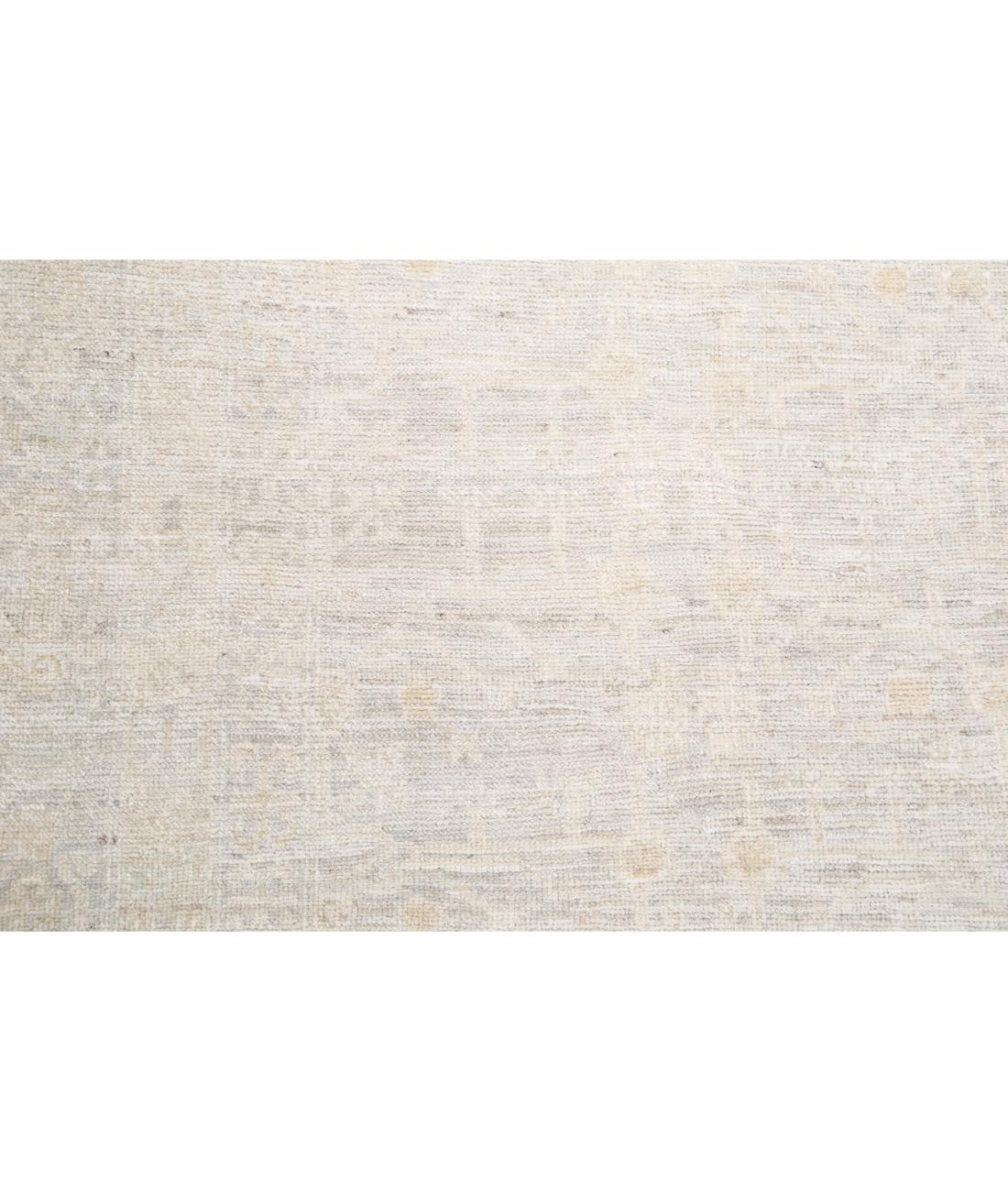 Oushak 7' 7" X 7' 10" Hand-Knotted Wool Rug 7' 7" X 7' 10" (231 X 239) / Silver / Ivory