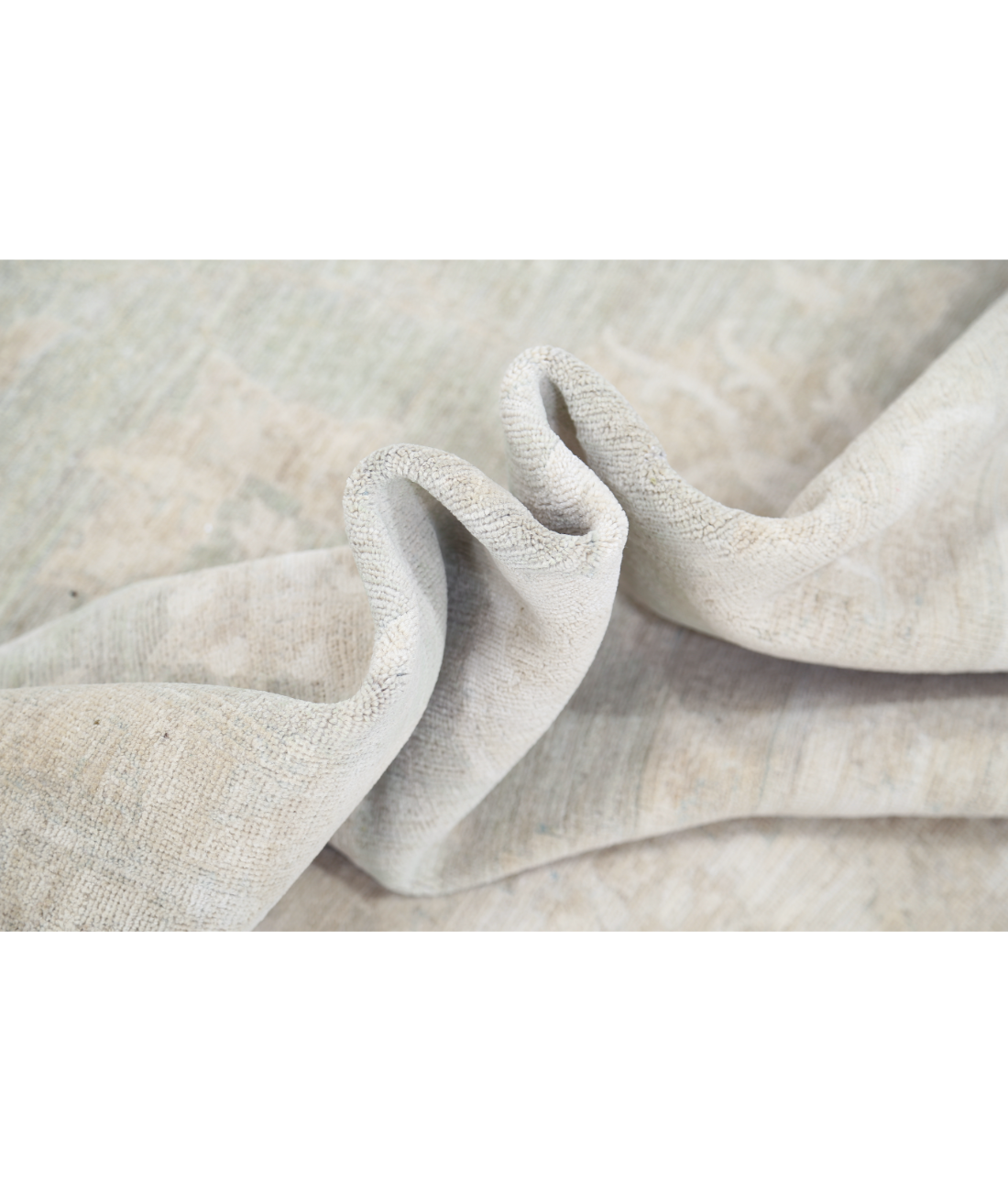 Hand Knotted Oushak Wool Rug 8' 1" X 9' 8" 8' 1" X 9' 8" (246 X 295) / Taupe / Ivory