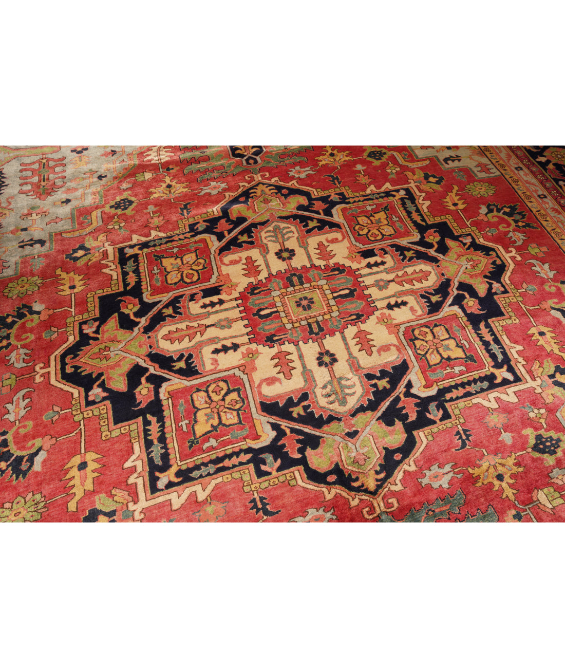 Heriz 12' 2" X 15' 7" Hand-Knotted Wool Rug 12' 2" X 15' 7" (371 X 475) / Pink / Blue