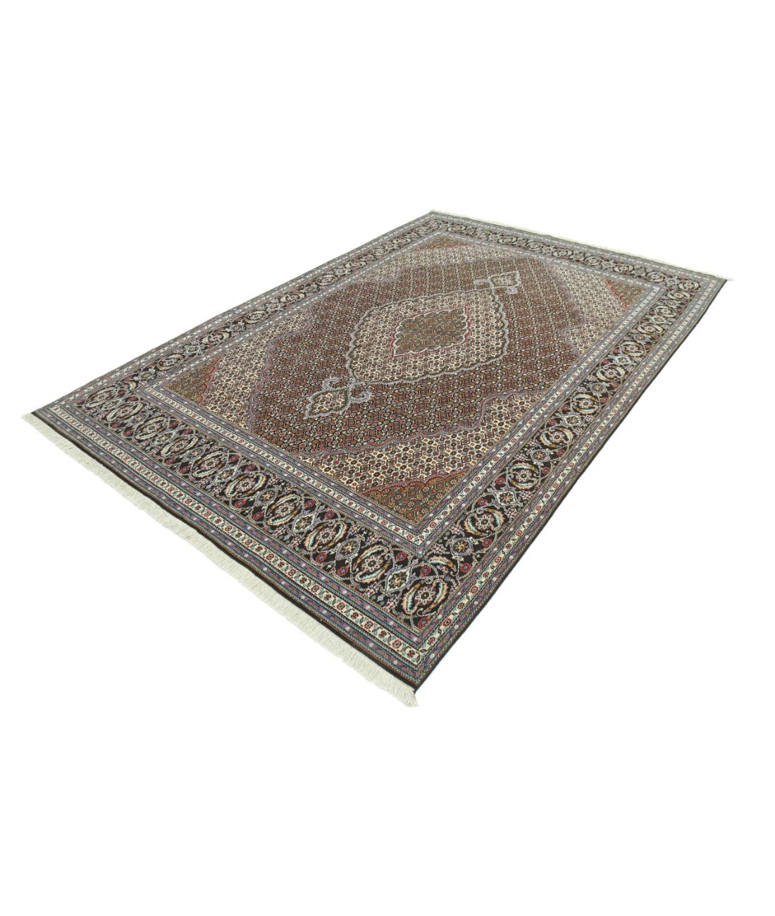 Tabriz 6' 5" X 9' 8" Hand-Knotted Wool-Silk Rug 6' 5" X 9' 8" (196 X 295) / Ivory / Black