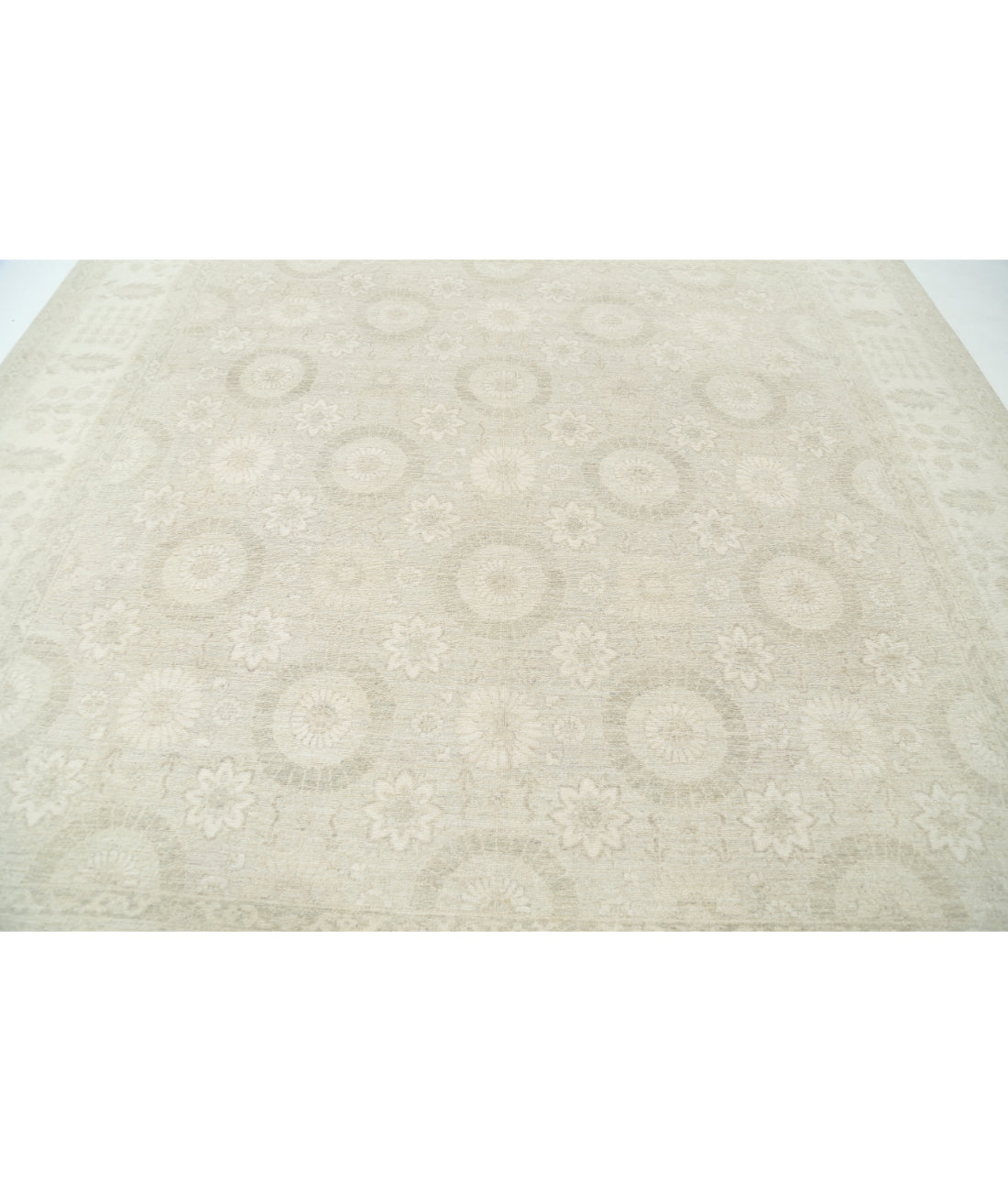 Serenity 10' 5" X 10' 9" Hand-Knotted Wool Rug 10' 5" X 10' 9" (318 X 328) / Grey / Ivory