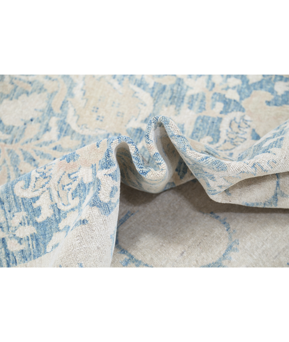 Hand Knotted Serenity Wool Rug 8' 0" X 10' 7" 8' 0" X 10' 7" (244 X 322) / Blue / Ivory