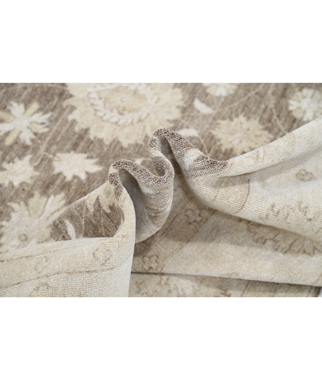 Hand Knotted Serenity Wool Rug 8' 2" X 9' 7" 8' 2" X 9' 7" (249 X 292) / Brown / Ivory