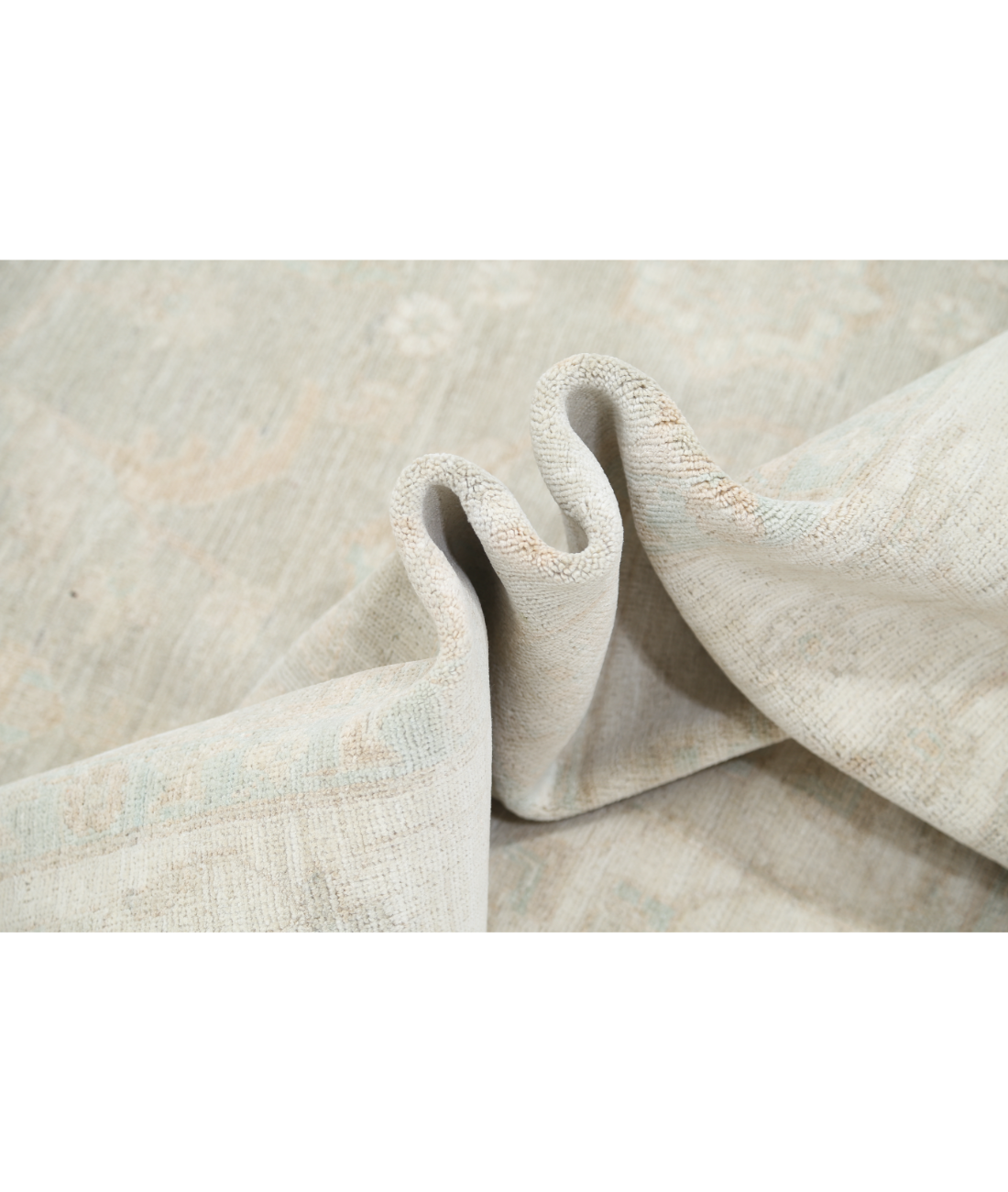 Hand Knotted Serenity Wool Rug 8' 1" X 9' 10" 8' 1" X 9' 10" (246 X 300) / Green / Ivory