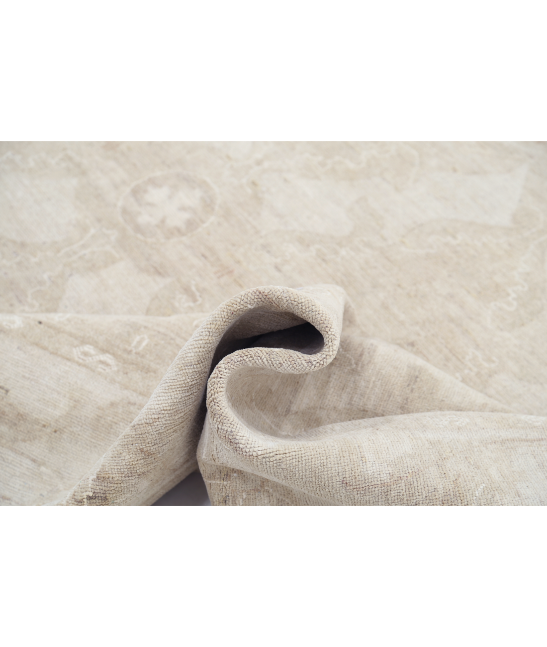 Hand Knotted Serenity Wool Rug 9' 10" X 13' 4" 9' 10" X 13' 4" (300 X 406) / Brown / Ivory