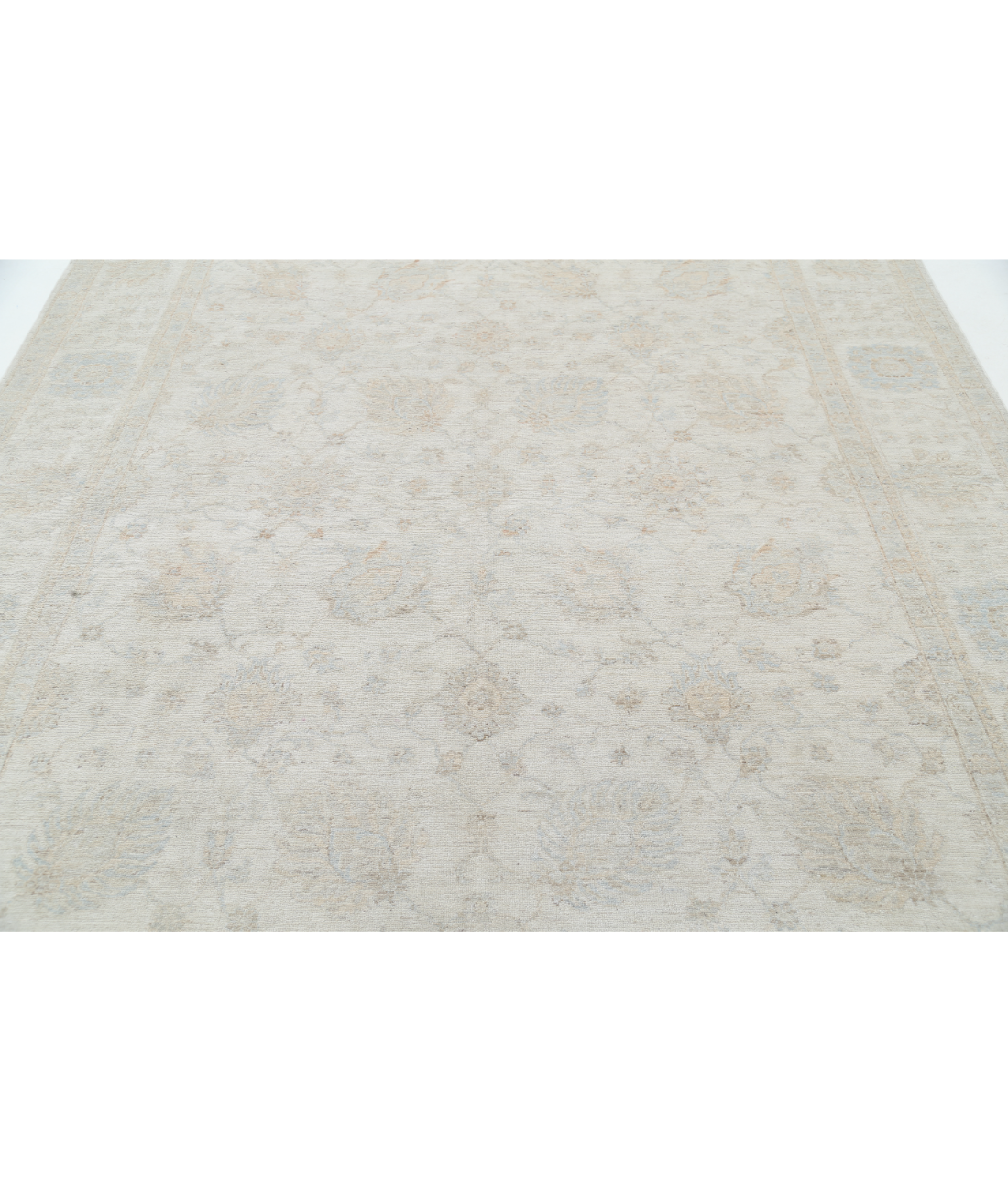 Hand Knotted Serenity Wool Rug 7' 9" X 9' 8" 7' 9" X 9' 8" (236 X 295) / Ivory / Ivory