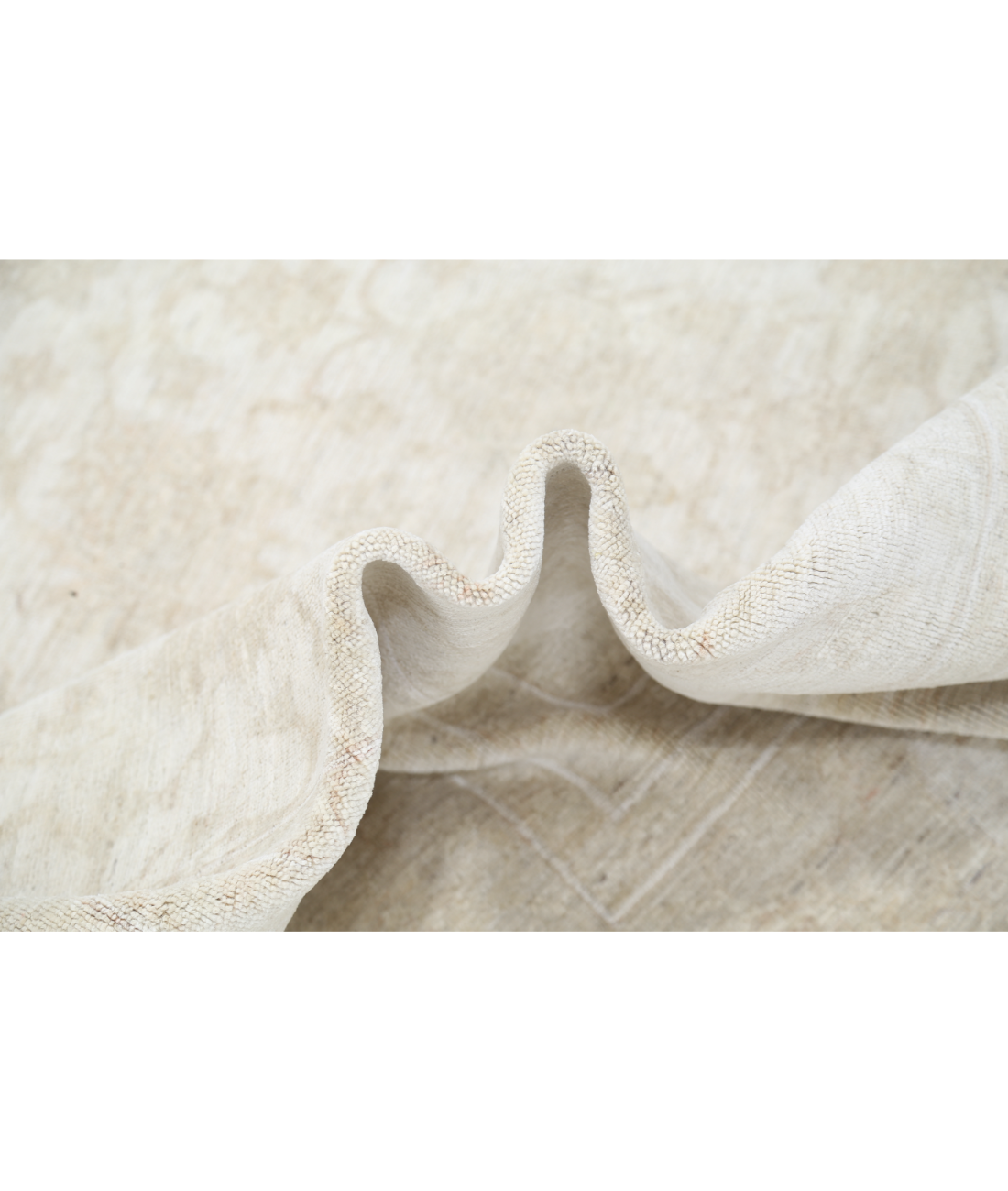 Hand Knotted Serenity Wool Rug 8' 1" X 9' 7" 8' 1" X 9' 7" (246 X 292) / Ivory / Ivory