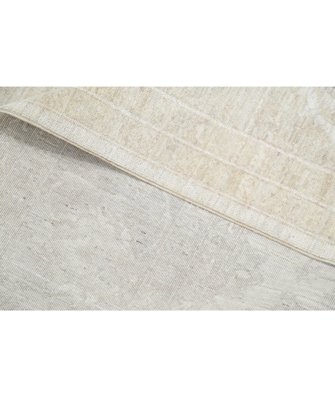 Hand Knotted Serenity Wool Rug 8' 1" X 9' 7" 8' 1" X 9' 7" (246 X 292) / Ivory / Ivory