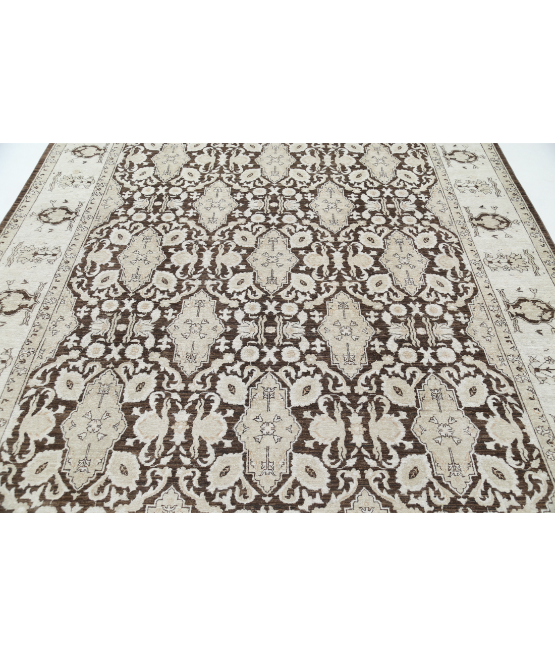 Hand Knotted Serenity Wool Rug 7' 10" X 9' 11" 7' 10" X 9' 11" (239 X 302) / Brown / Ivory