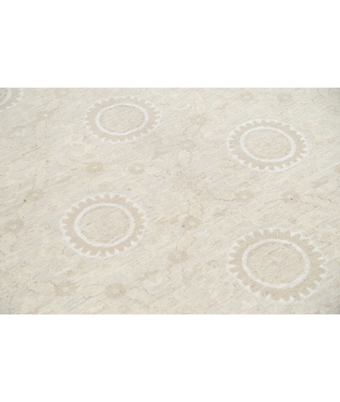Hand Knotted Serenity Wool Rug 6' 6" X 9' 11" 6' 6" X 9' 11" (198 X 302) / Brown / Ivory