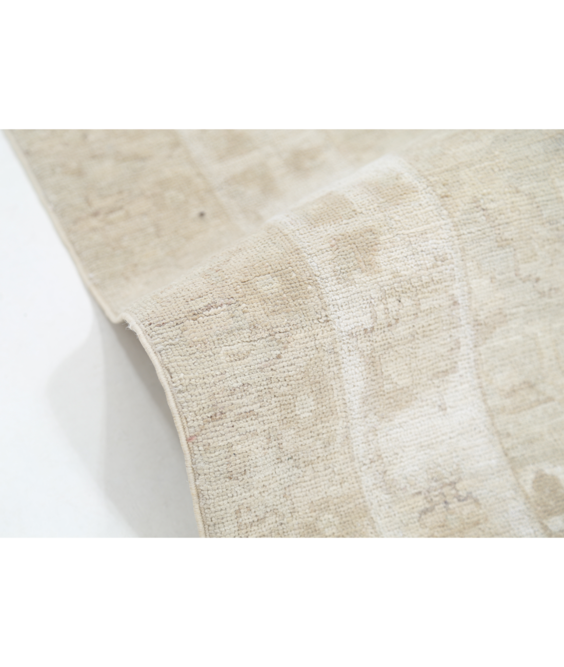 Hand Knotted Serenity Wool Rug 6' 6" X 9' 11" 6' 6" X 9' 11" (198 X 302) / Brown / Ivory