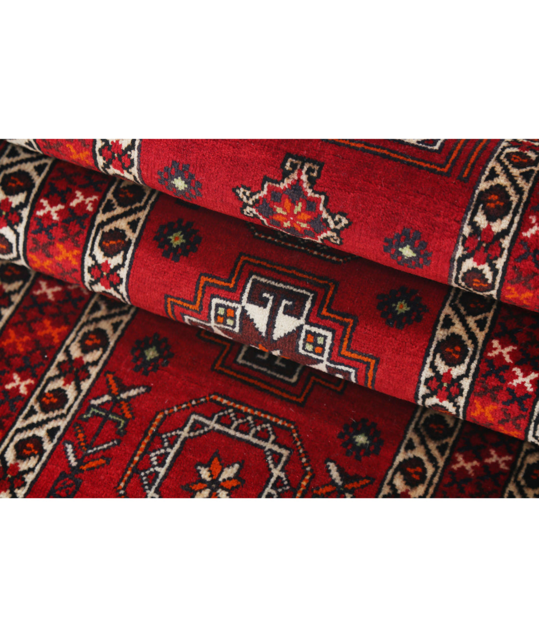 Shiraz 1'1'' X 6'9'' Hand-Knotted Wool Rug 1'1'' x 6'9'' (33 X 203) / Red / Red