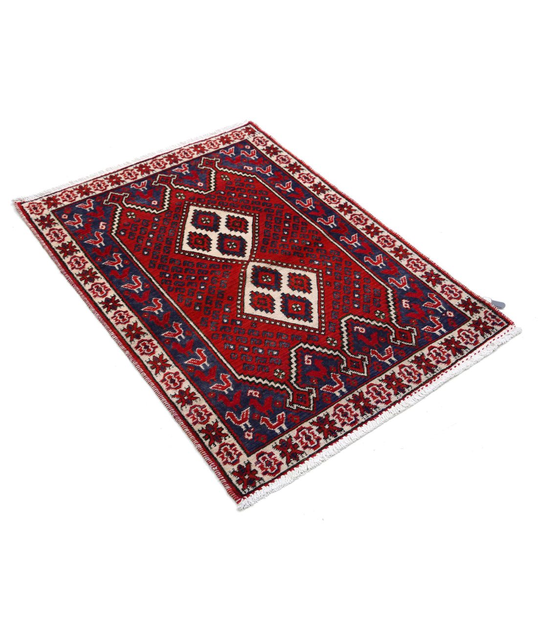 Shiraz 2'9'' X 3'9'' Hand-Knotted Wool Rug 2'9'' x 3'9'' (83 X 113) / Red / Ivory