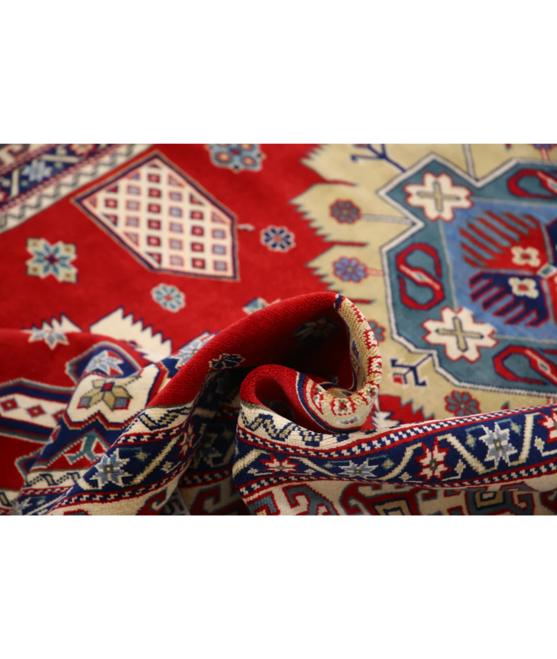 Shirvan 5'3'' X 7'9'' Hand-Knotted Wool Rug 5'3'' x 7'9'' (158 X 233) / Red / Ivory