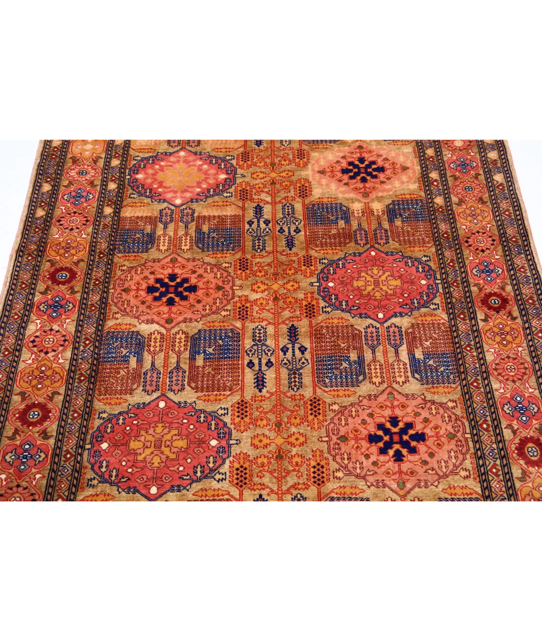 Silk-Tane 4'0'' X 5'3'' Hand-Knotted Wool-Silk Rug 4'0'' x 5'3'' (120 X 158) / Beige / Pink