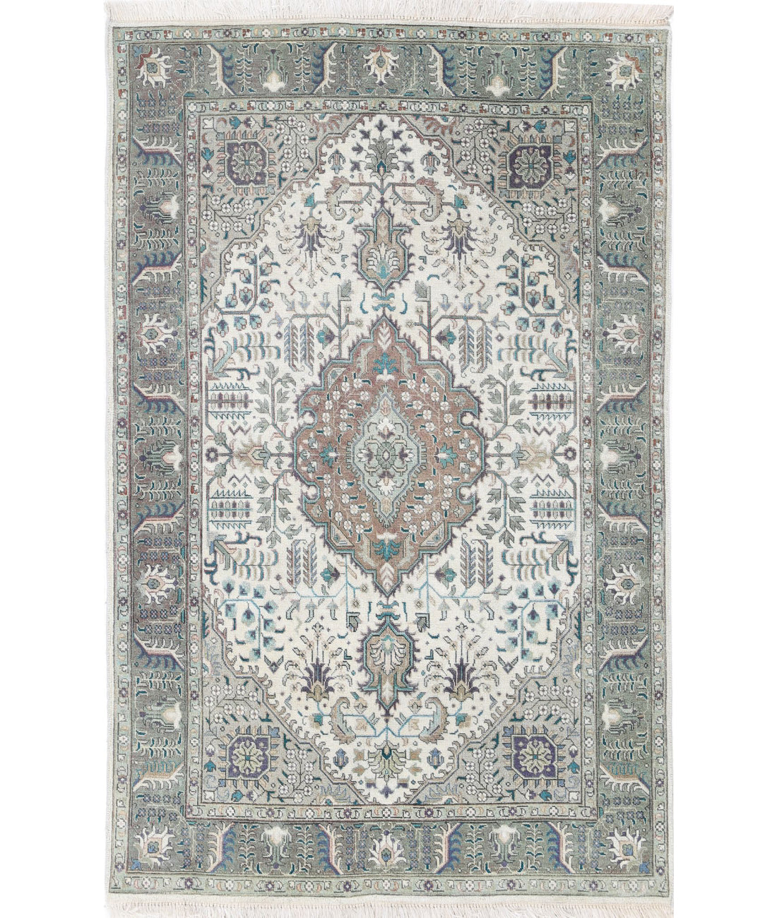 Tabriz 3'2'' X 5'0'' Hand-Knotted Wool Rug 3'2'' x 5'0'' (95 X 150) / Ivory / Green