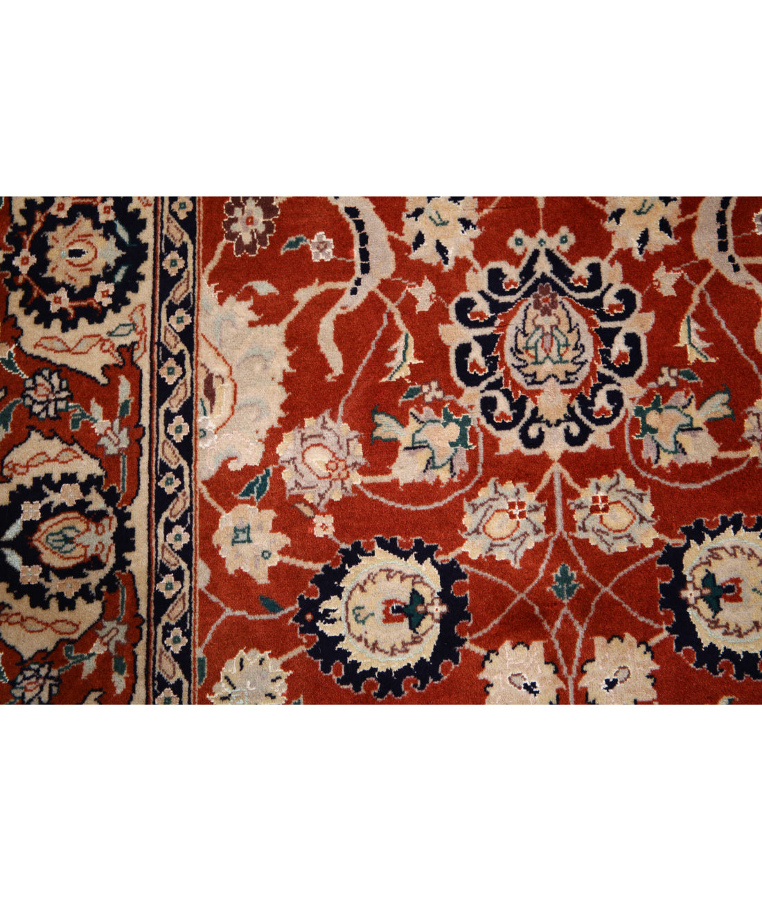 Tabriz 5'8'' X 8'10'' Hand-Knotted Wool Rug 5'8'' x 8'10'' (170 X 265) / Red / Red