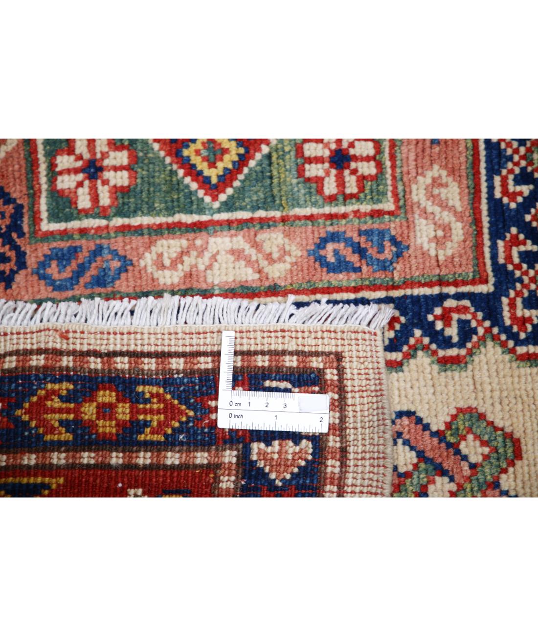 Kazak 4' 9" X 6' 7" Hand-Knotted Wool Rug 4' 9" X 6' 7" (145 X 201) / Ivory / Red