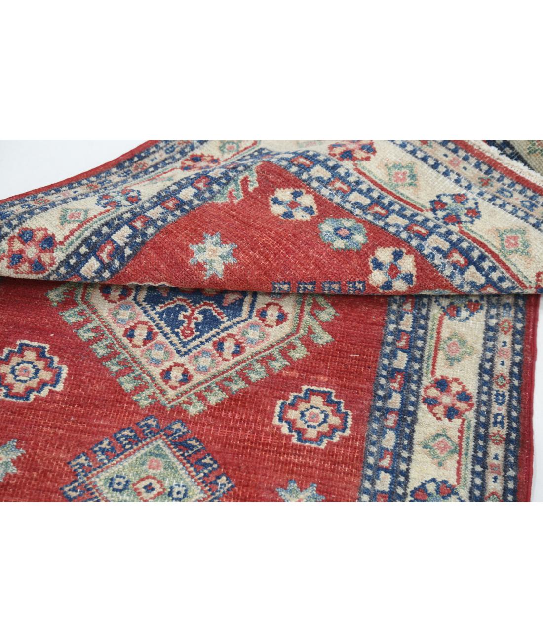 Kazak 2' 6" X 3' 11" Hand-Knotted Wool Rug 2' 6" X 3' 11" (76 X 119) / Red / Ivory