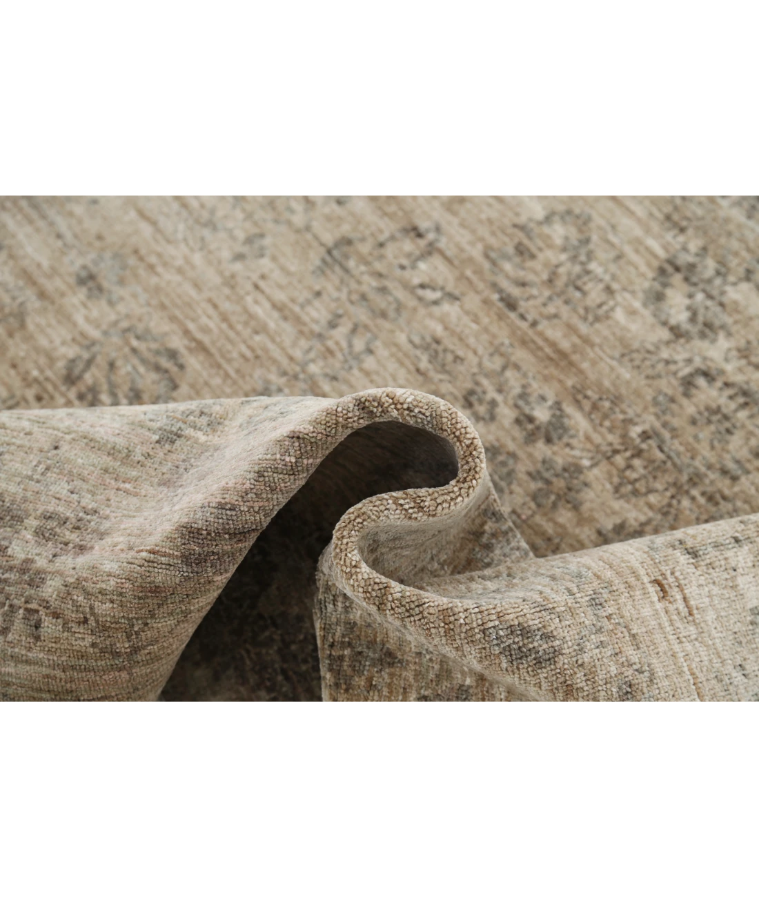 Hand Knotted Ziegler Wool Rug 4' 0" X 5' 7" 4' 0" X 5' 7" (122 X 170) / Brown / Brown
