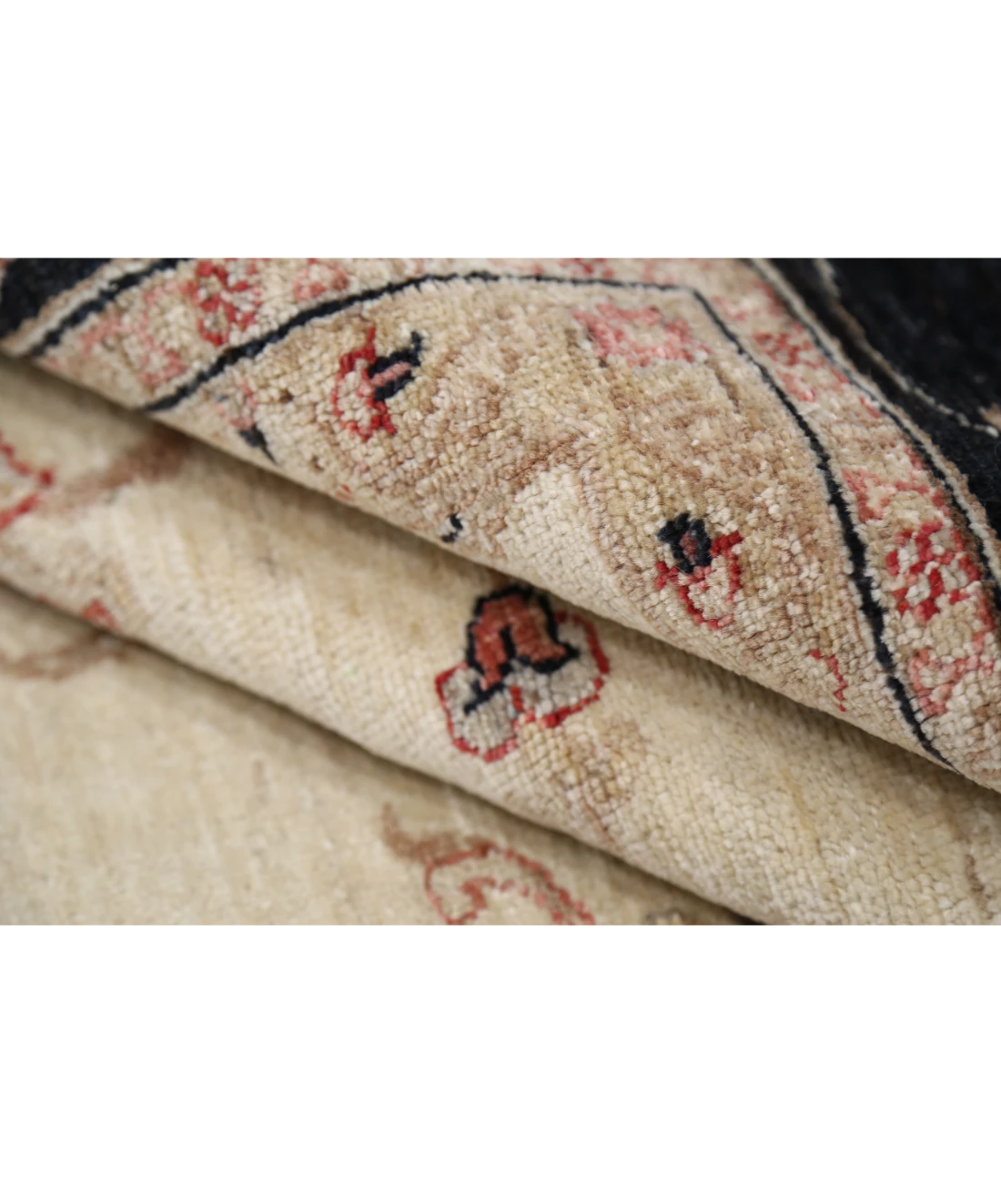 Hand Knotted Ziegler Wool Rug 8' 2" X 9' 5" 8' 2" X 9' 5" (249 X 287) / Ivory / Black